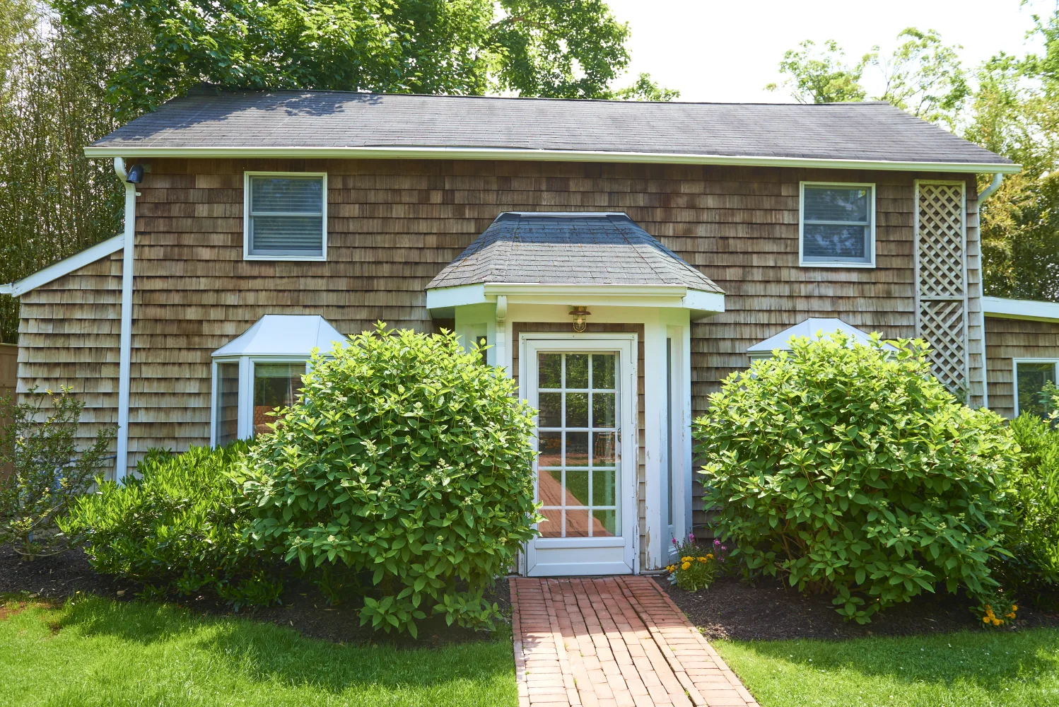 Bellport Inn