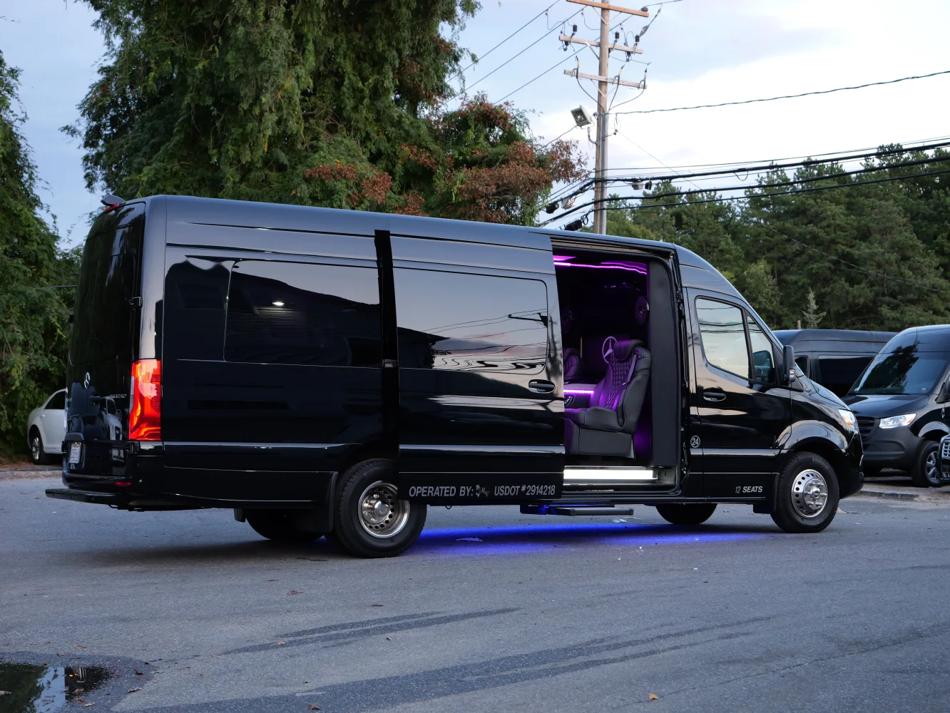 M &amp;amp; V Limousines