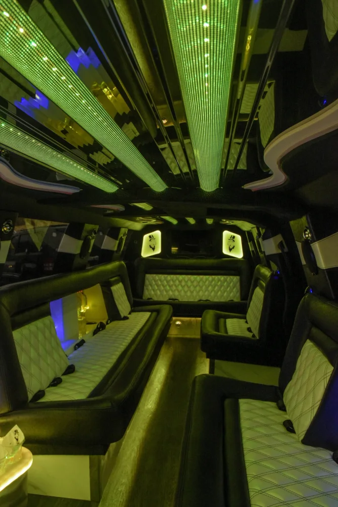 M &amp;amp; V Limousines