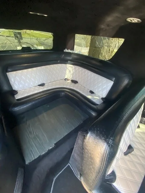 M &amp;amp; V Limousines