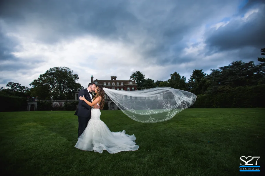 Laura and Roy - Real Weddings Long Island, NY