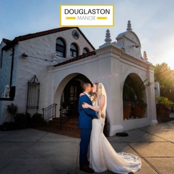 Douglaston Manor