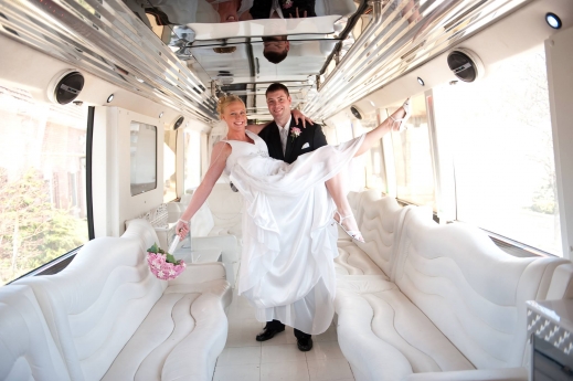 M & V Limousines