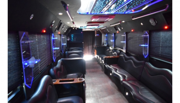 Romantique Double Diamond Limousines