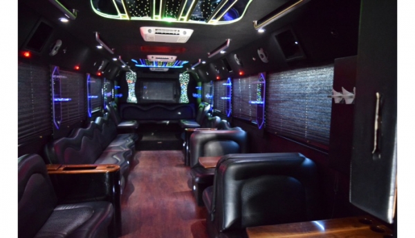 Romantique Double Diamond Limousines
