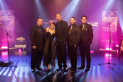 DJ vs. Live Band: Which is the Right Choice for Your Wedding?