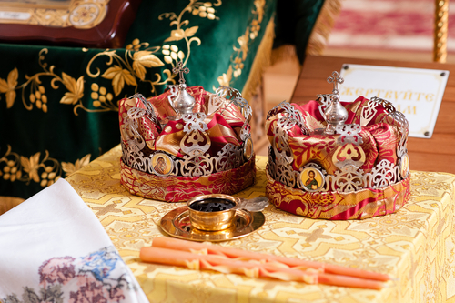 Days Of Vodka and Roses: 10 “Radical” Russian Wedding Traditions
